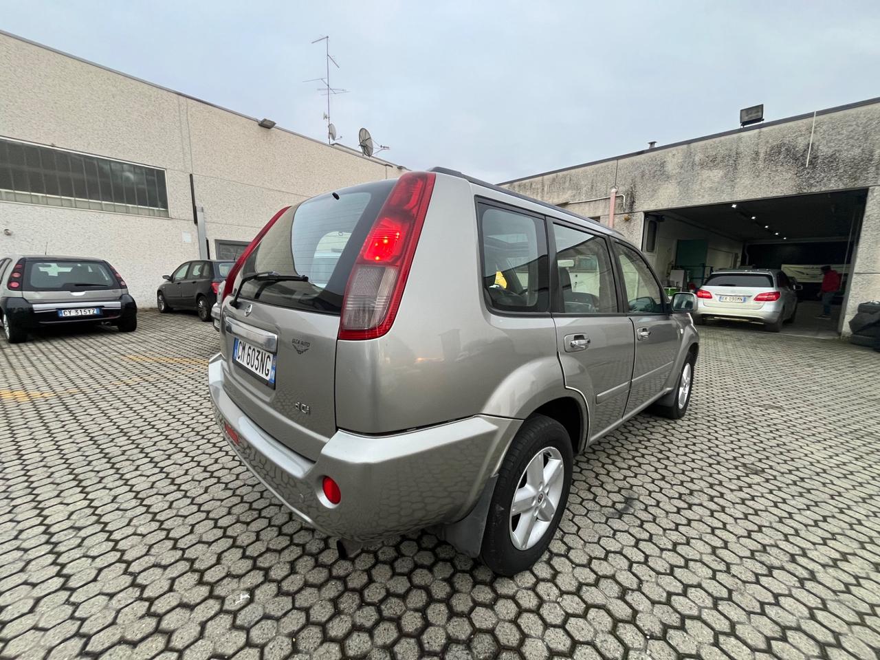 Nissan X-Trail 2.2 dCi Sport