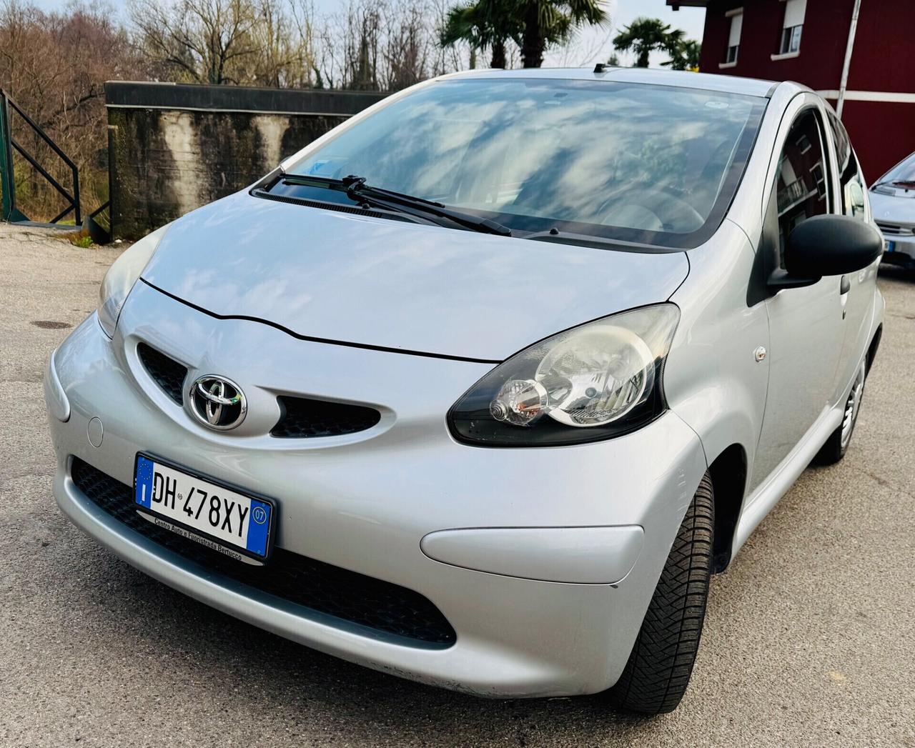 Toyota Aygo 1.0 12V 5 porte 80 mila KM ,