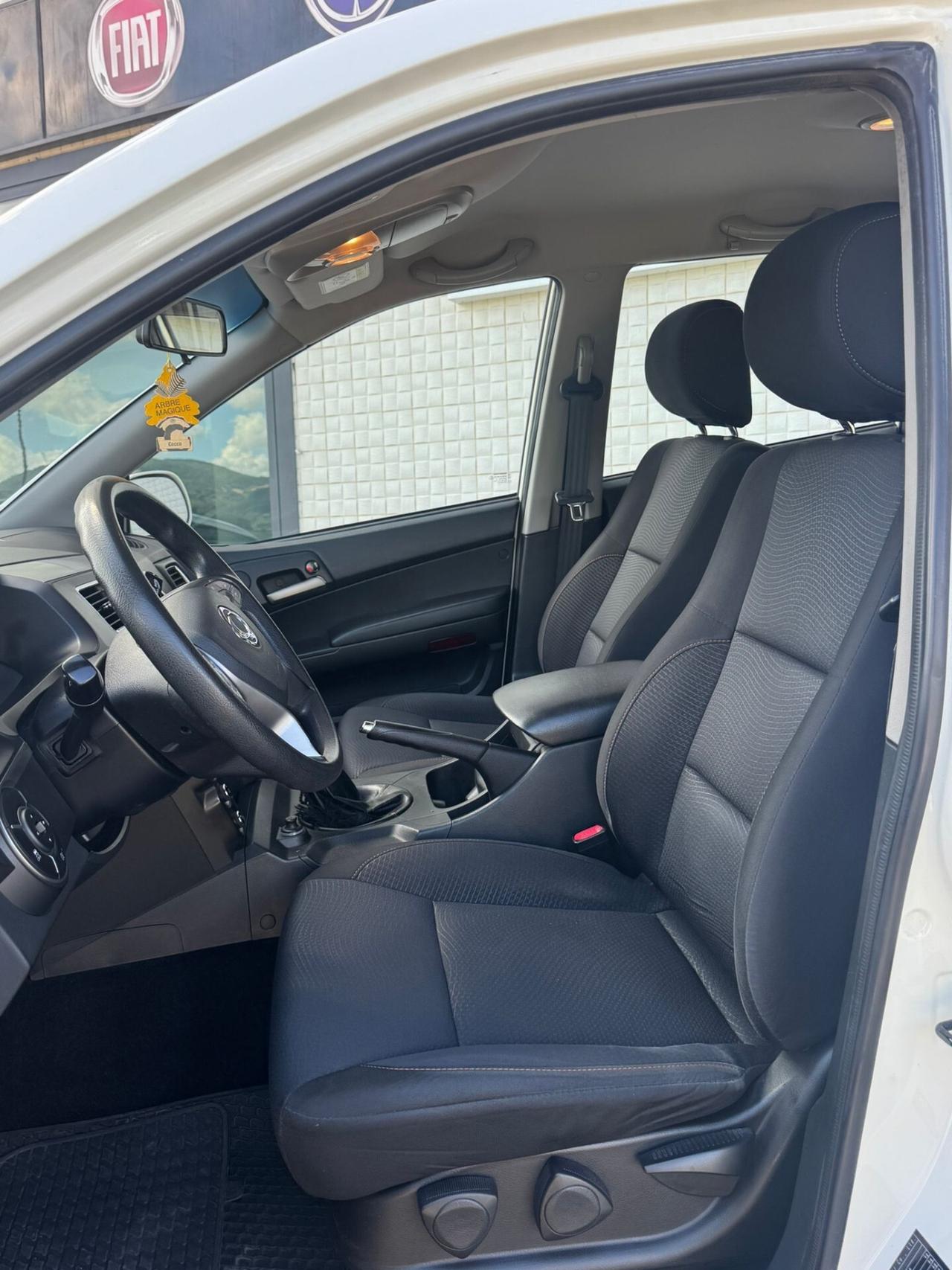 Ssangyong Actyon Sports 2.2 Plus 4WD Smart Audio