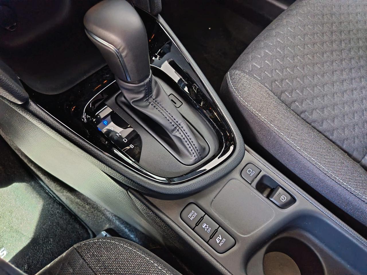 Toyota Yaris 1.5 Hybrid 5 porte Trend