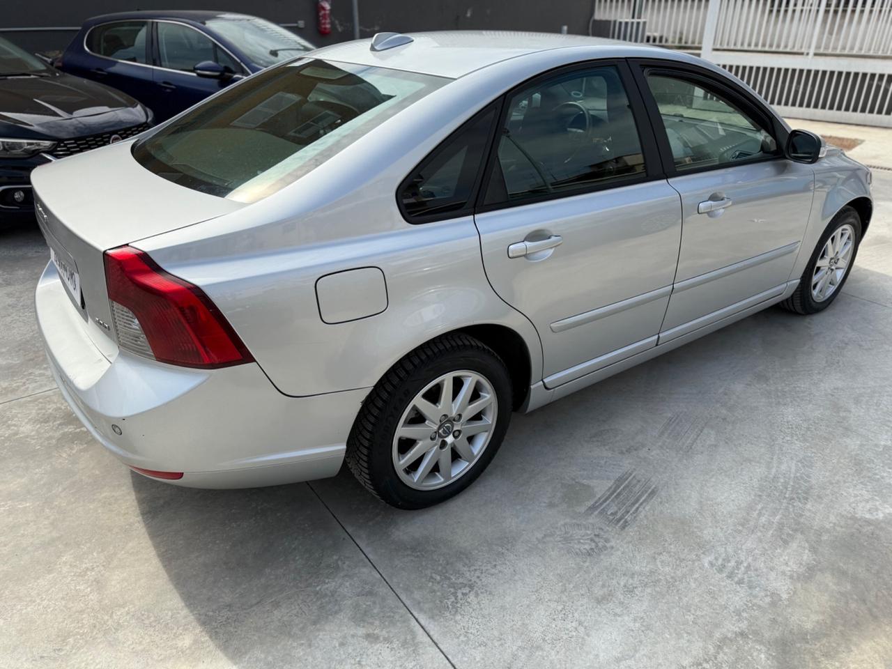 Volvo S40 2.0 D cat Summum