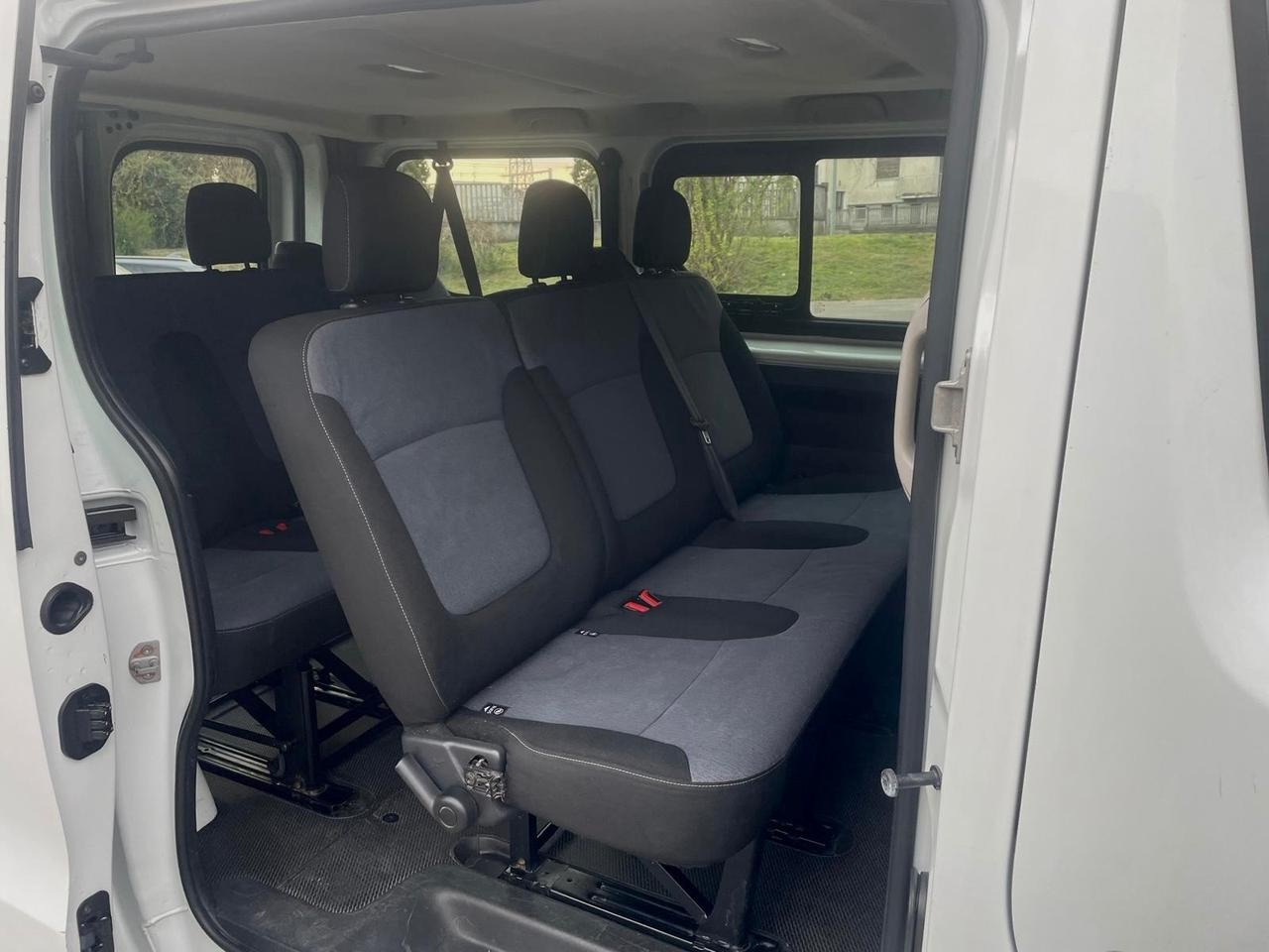 Opel Vivaro 1.6 Diesel 9 posti 2017