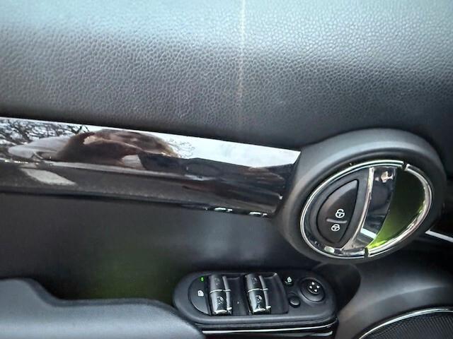 Mini 1.5 Cooper 5 PORTE..BLACK EDITION...CAMBIO AUTOMATICO!!