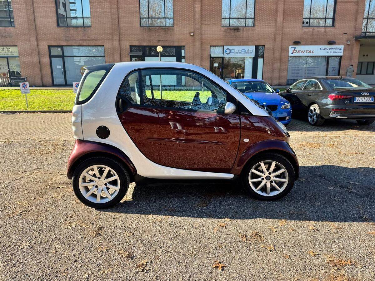 Smart fortwo 0.7 Smart Grandstyle 61cv