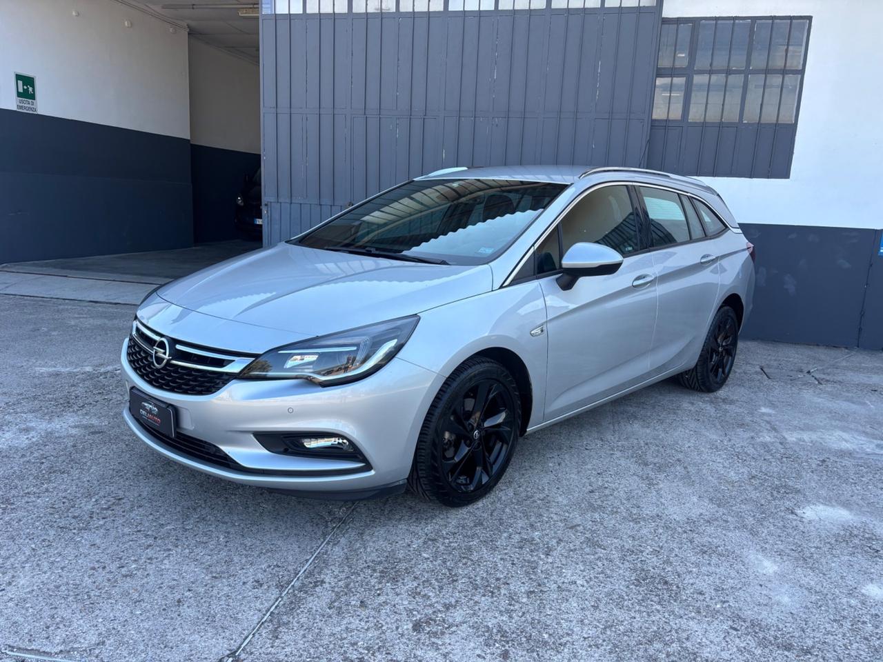 Opel Astra 1.6 CDTi 110CV. Garanzia 12mesi. Neopatentati