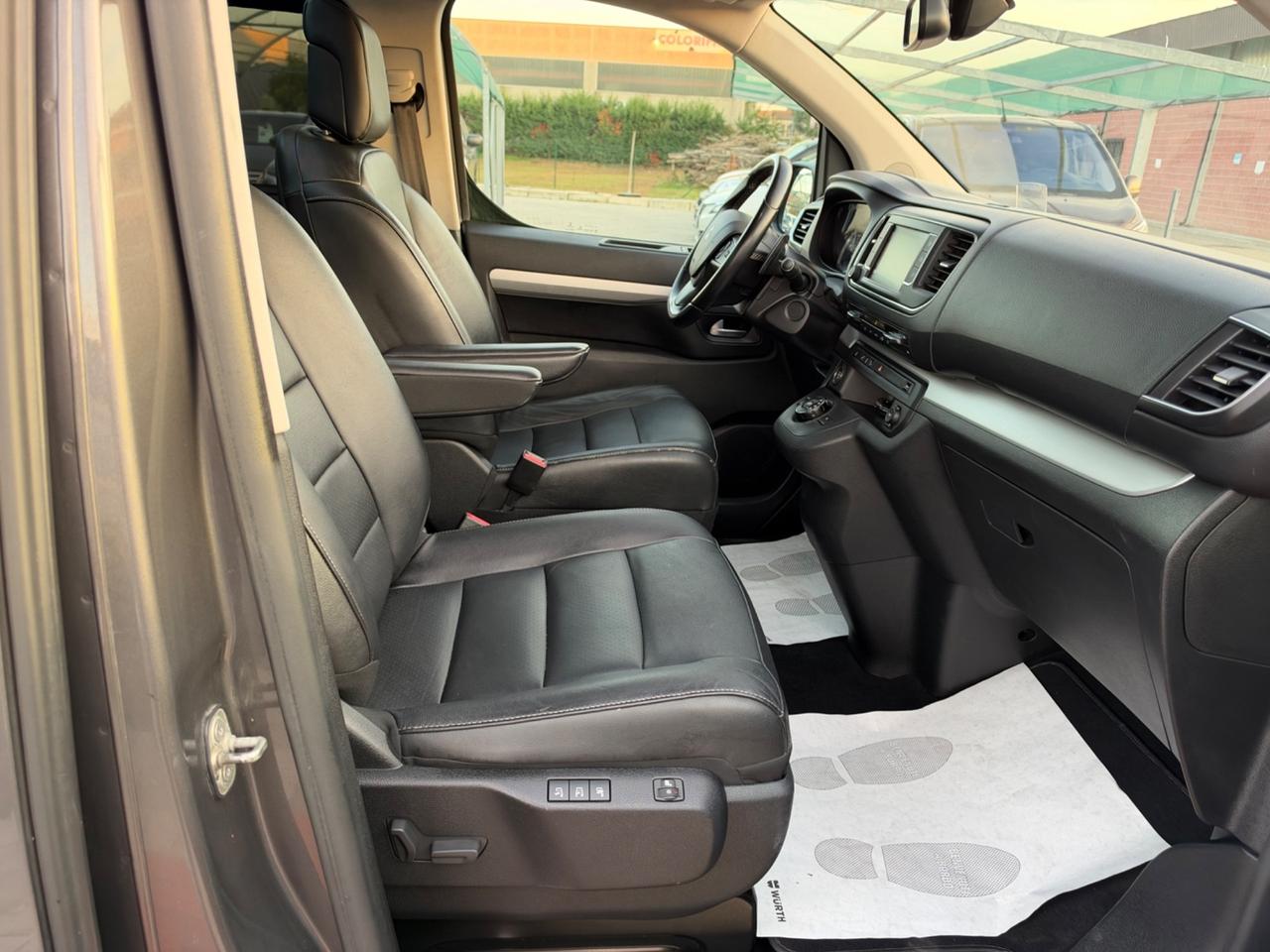 Peugeot Traveller BlueHDi 180 CV EAT8 DISABILI