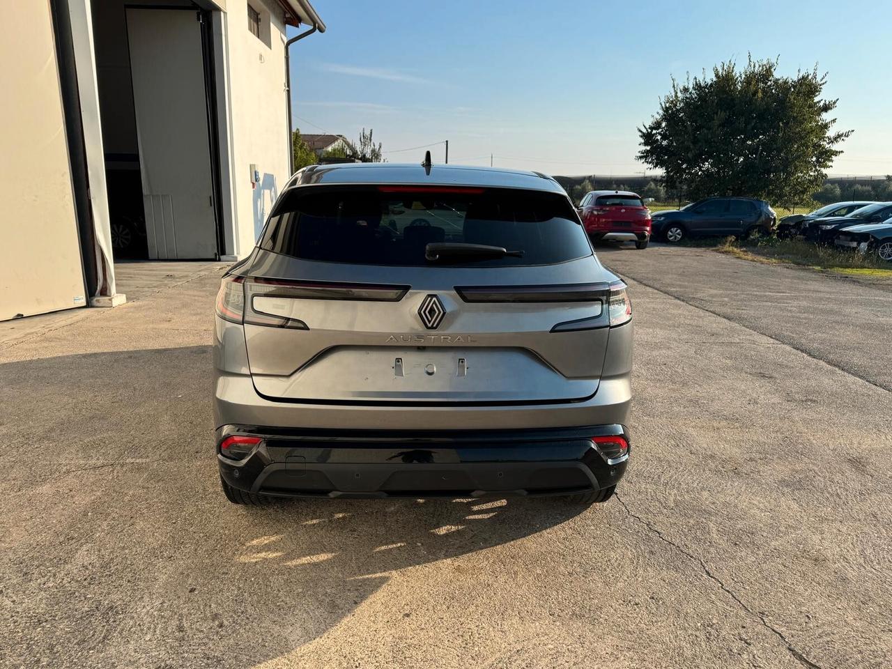 Renault Austral 1.3 mild hybrid Techno 160cv auto INCIDENTATA