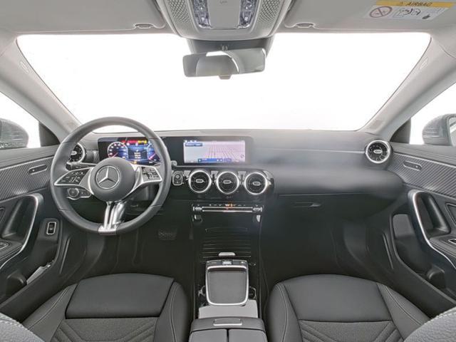MERCEDES-BENZ CLA 180 Automatic Progressive Advanced