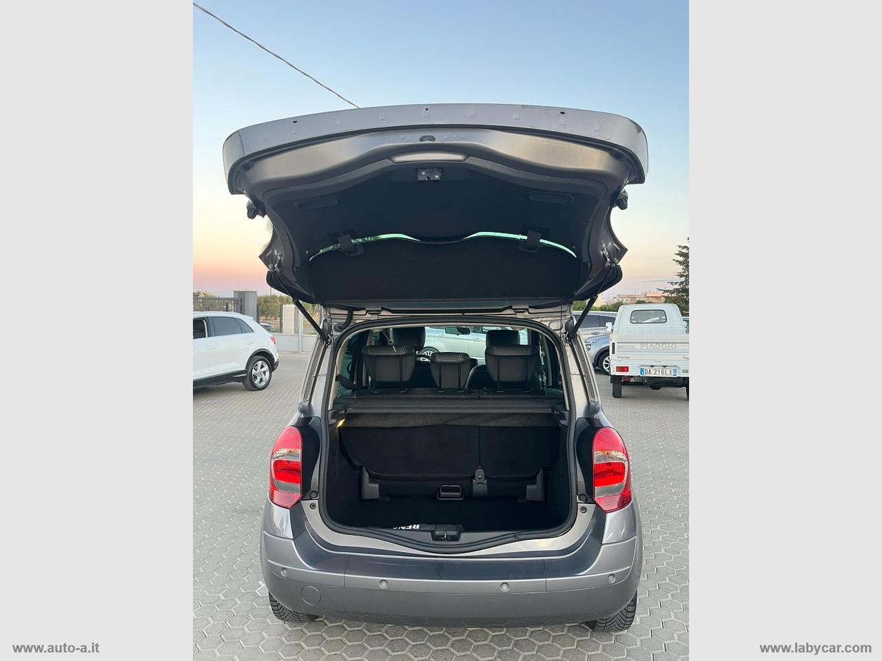 RENAULT Grand Modus 1.5 dCi 90 CV Night&Day