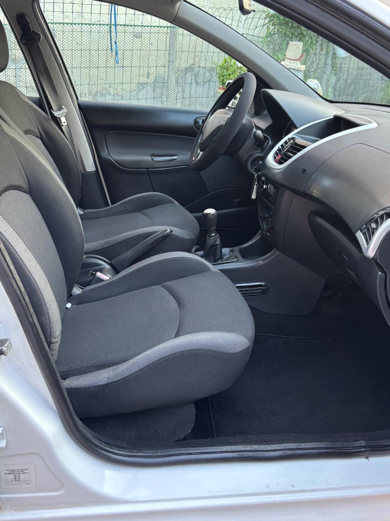 Peugeot 206 Plus 1.1 60CV 5p. benzina+GPL scade 2030