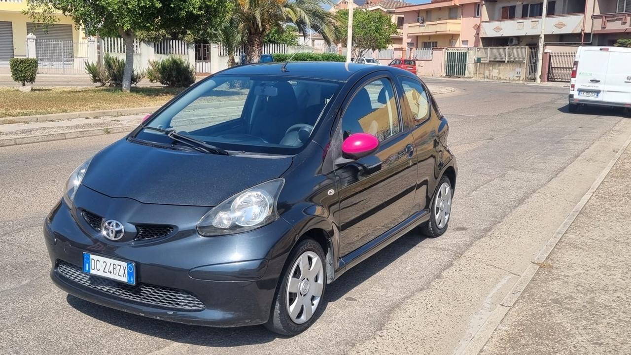Toyota Aygo 1.0 12V VVT-i 3 porte Sol