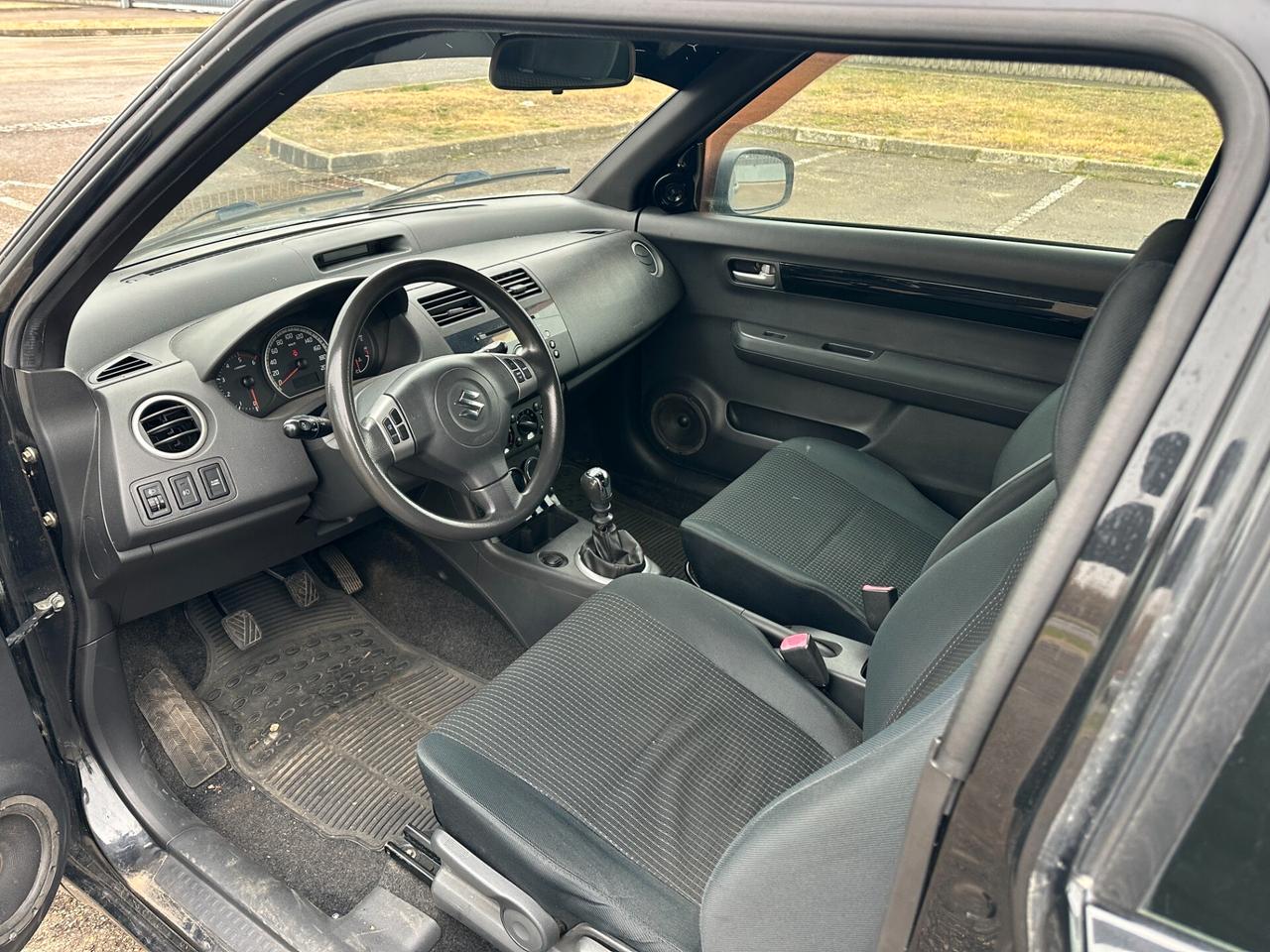 Suzuki Swift 1.3 DDiS 3p. GL