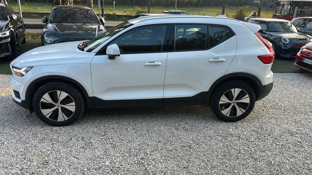Volvo XC40 T2 automatico Business