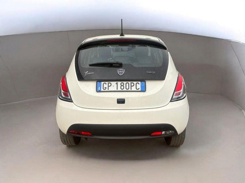 Lancia Ypsilon Ypsilon 1.0 firefly hybrid Gold s&s 70cv 5p.ti