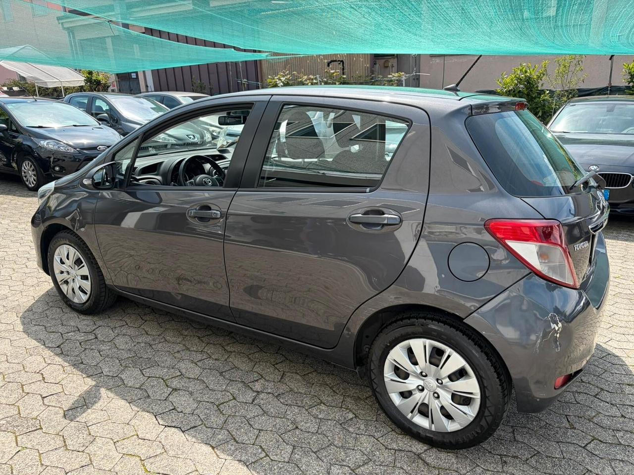 Toyota Yaris 1.0 5 porte Lounge*EURO5*NEOPATENTATI