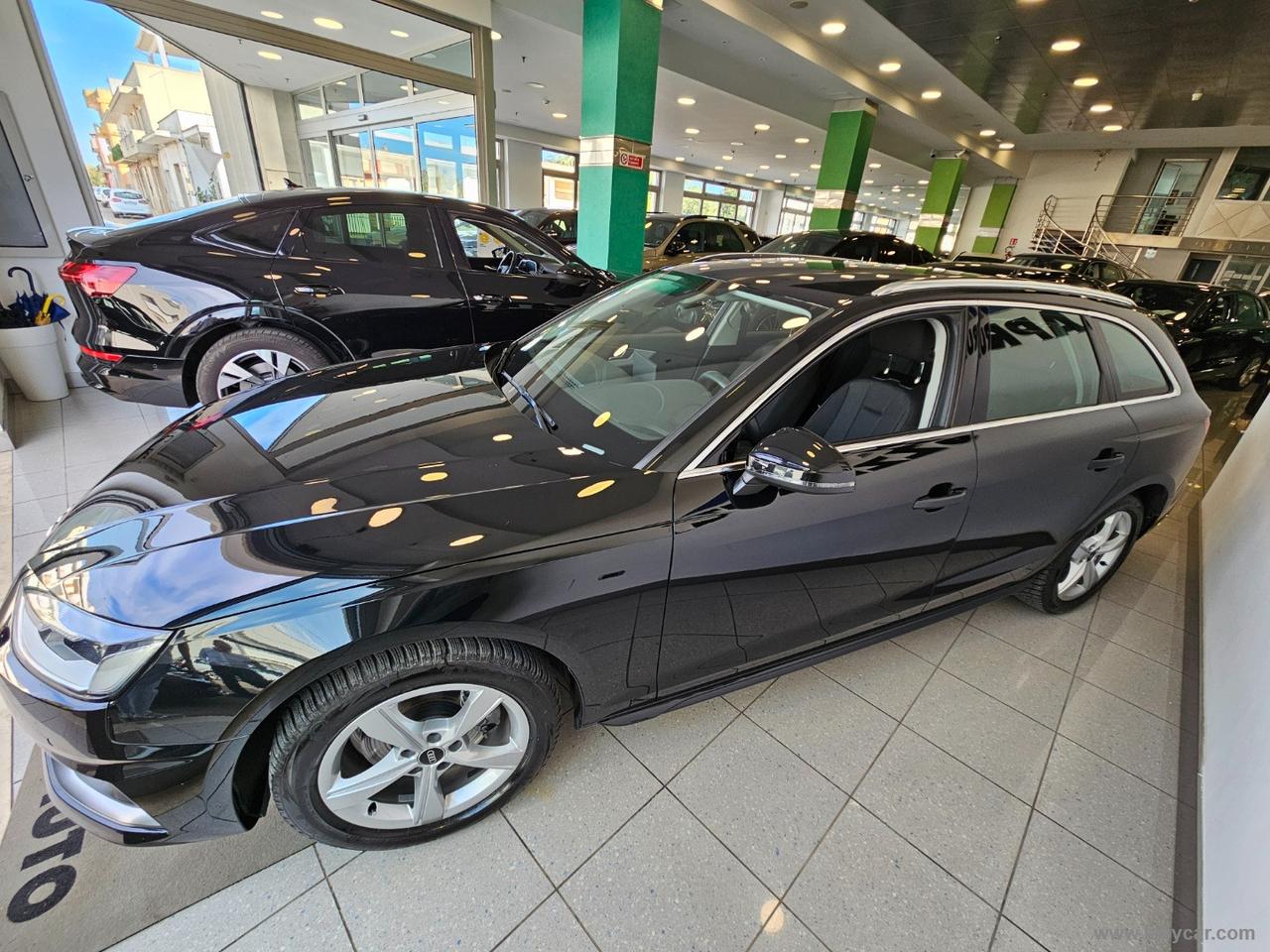 AUDI A4 Avant 30 TDI MHEV 136CV S tronic Business SPORT