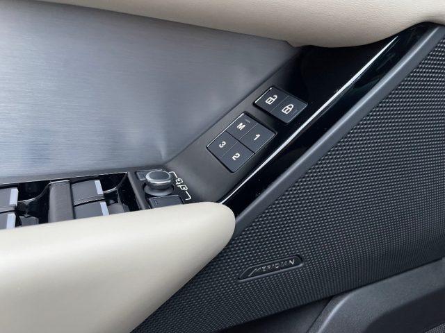 LAND ROVER Range Rover Velar 3.0D I6 4DW 300CV R-DYNAMIC HSE GANCIO TRAINO ELET