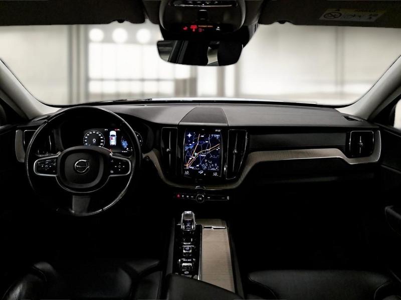 VOLVO XC60 B5 D AWD Geartronic Inscription