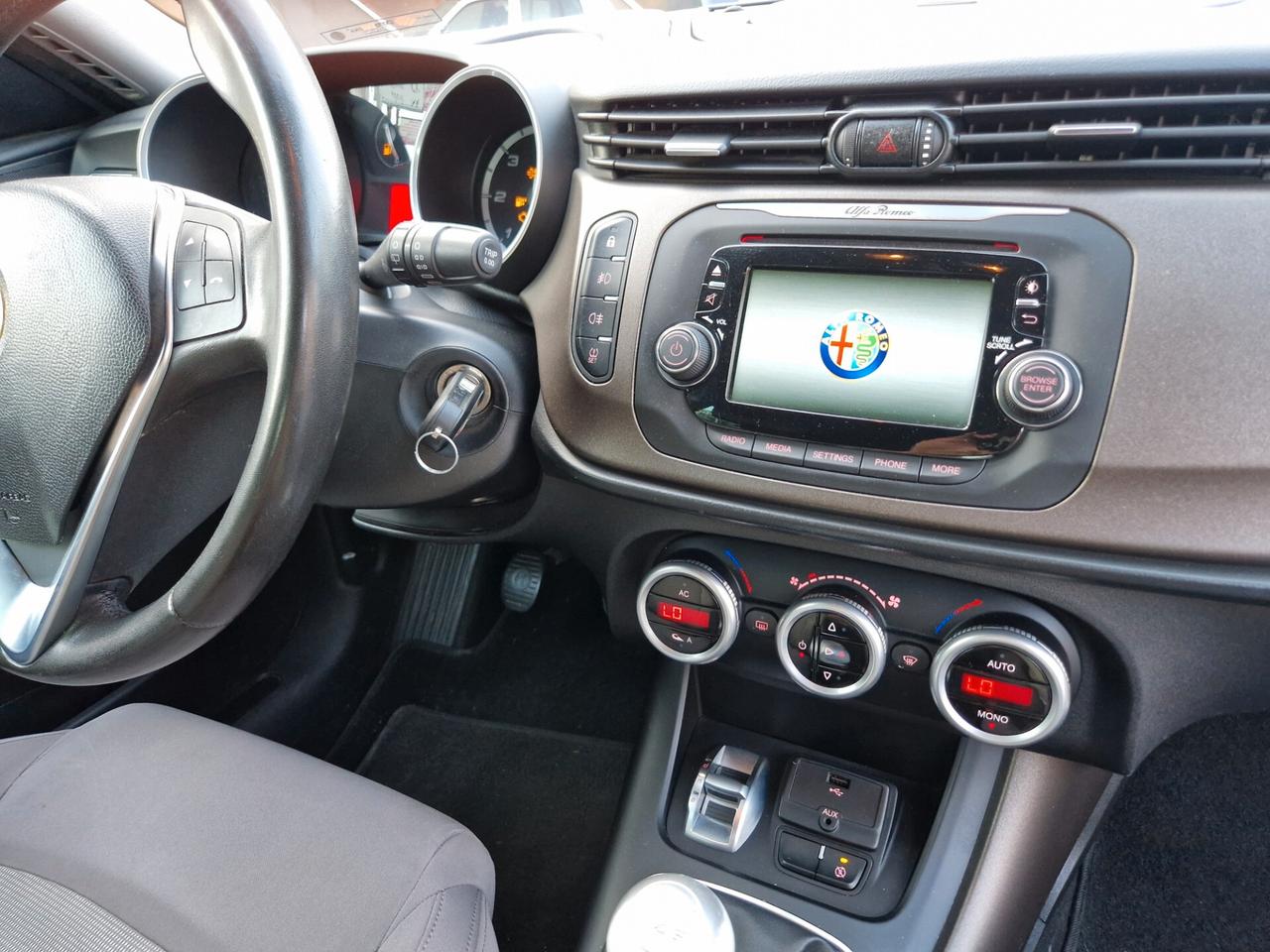 Alfa Romeo Giulietta 1.6 JTDm-2 105 CV Distinctive