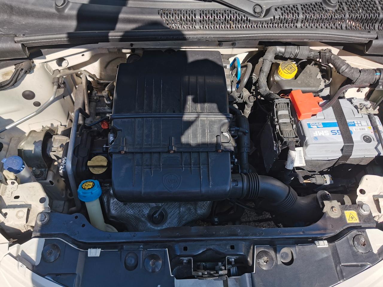 Lancia Ypsilon 1.2 70cv 5 p. Gold