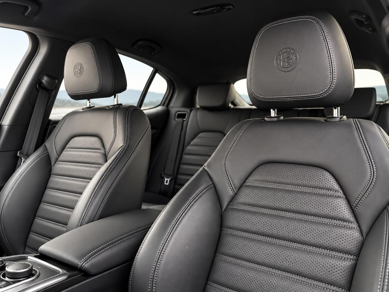 ALFA ROMEO Stelvio 2023 - Stelvio 2.2 t Veloce Q4 210cv auto