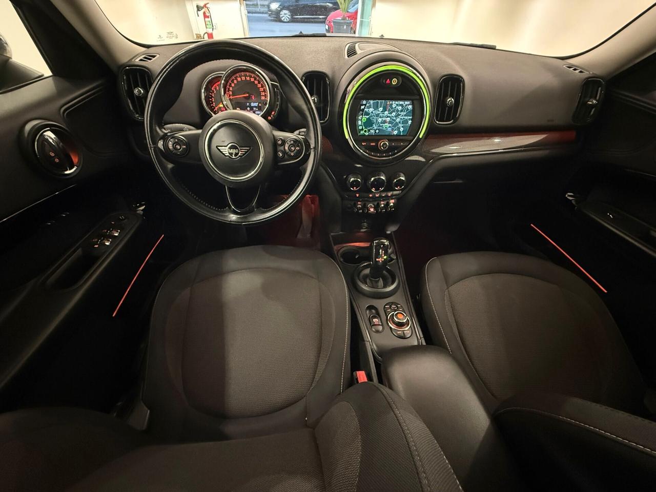 Mini Cooper D Countryman 1.5 HYPE automatica
