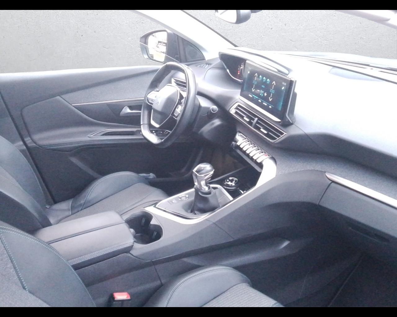 PEUGEOT 3008 2ª serie - 3008 BlueHDi 130 S&S Allure