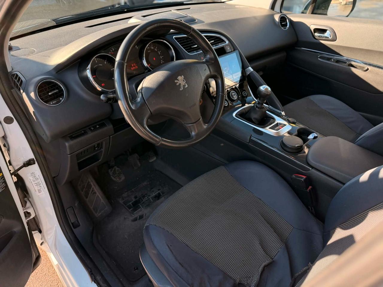 Peugeot 3008 1.6 HDi 112CV Tecno