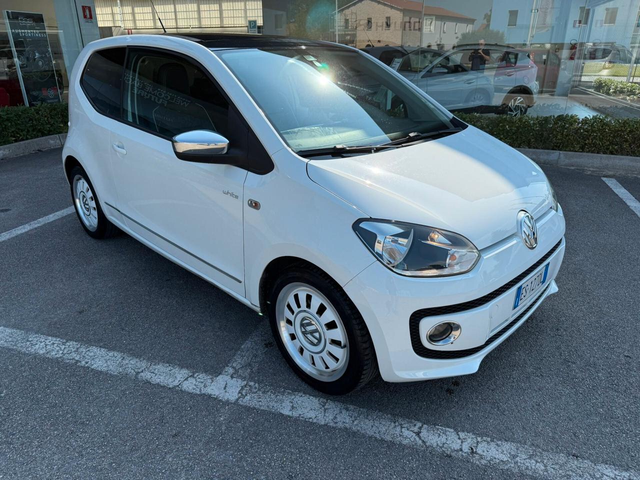 VOLKSWAGEN UP! 1,0 BZ 75 CV WHIT UP!