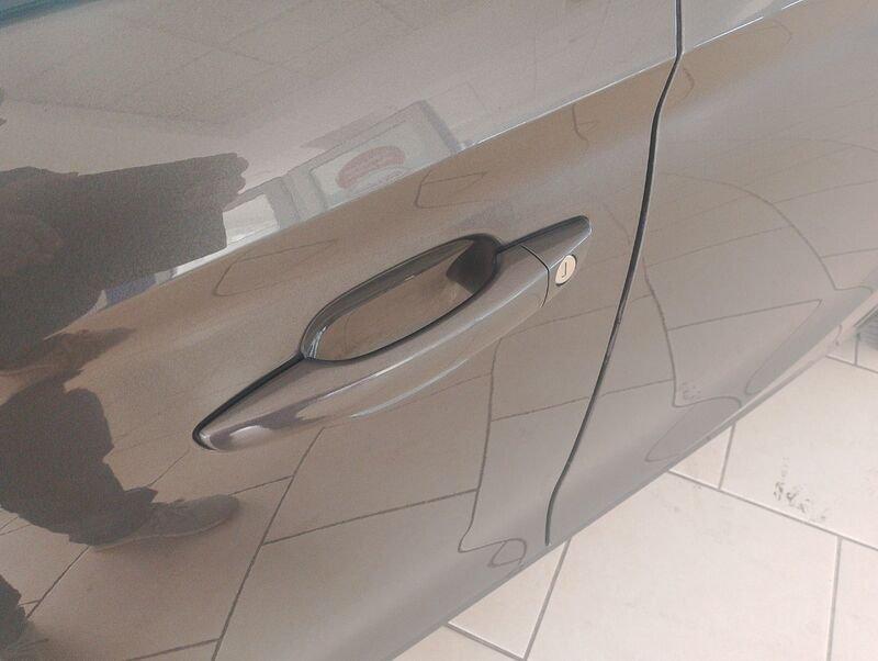 Opel Corsa 6ª serie 1.2 Elegance