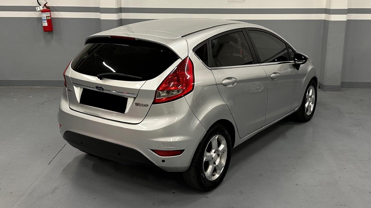 Ford Fiesta 1.4 TDCi 5p. Titanium
