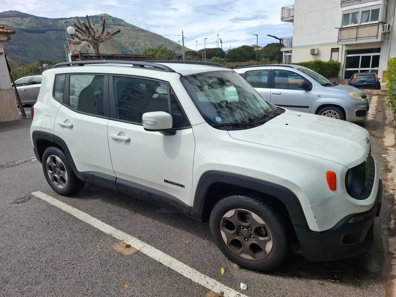 Jeep Renegade 1.6 Mjt 120 CV Longitude anno 2018 automatica