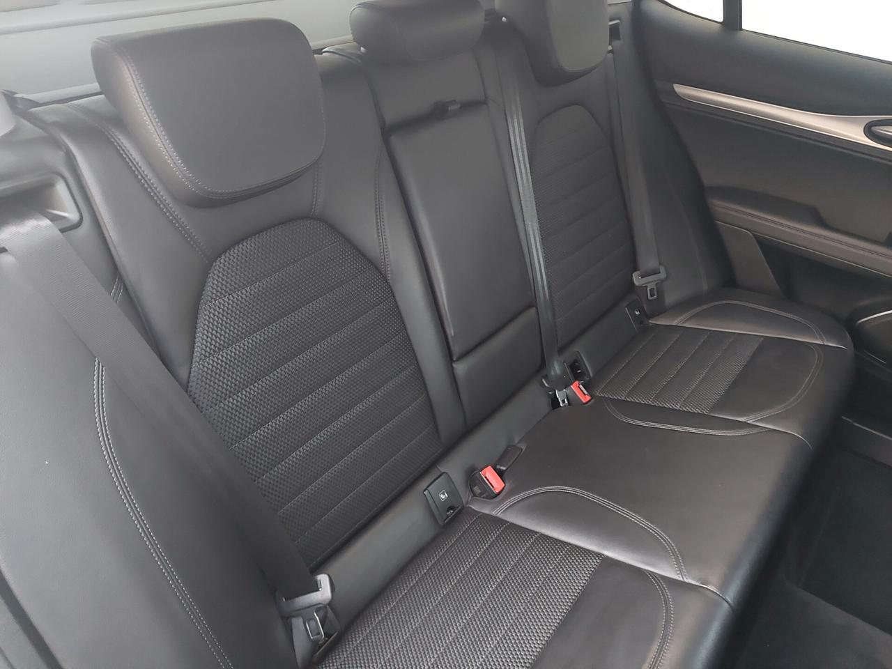 Alfa Romeo Stelvio 2.2 AT8 Q4 Executive *KM CERT