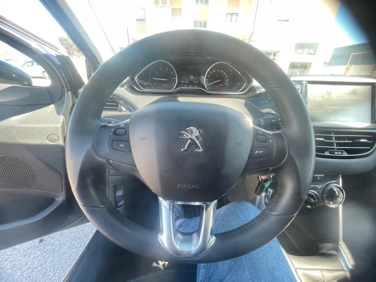 Peugeot 208 1.2 VTi 82 CV 5 porte Allure