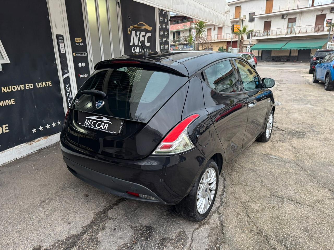 Lancia Ypsilon 1.2 5 porte GPL Ecochic Gold