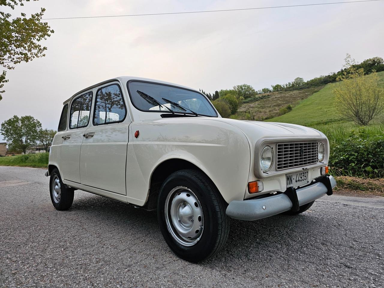 Renault 4 TL 950