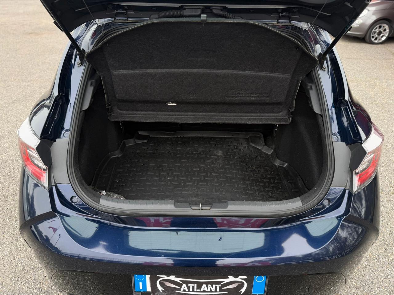 Toyota Corolla 1.8 Hybrid Style