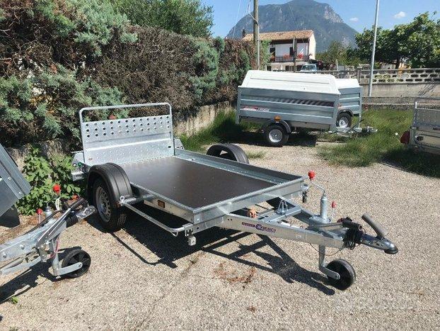 ZOTYE 5008 CRESCI RIMORCHI