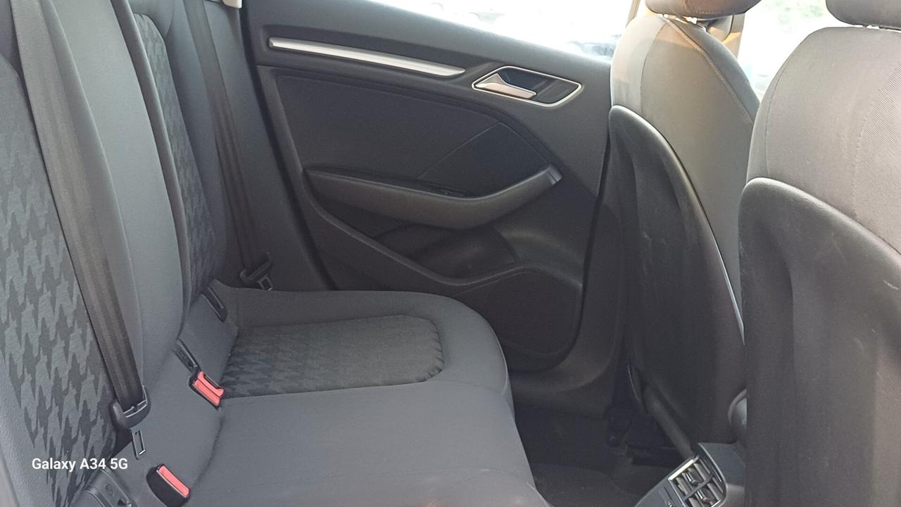 Audi A3 1.6 TDI clean diesel Ambiente