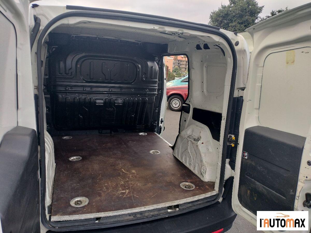 FIAT - DoblÃ² Cargo 1.3 mjt 16v SX 95cv 3p.ti