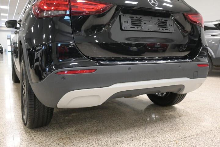 MERCEDES GLA 180D AUTOMATIC BUSINESS SOLUTION 115 CV