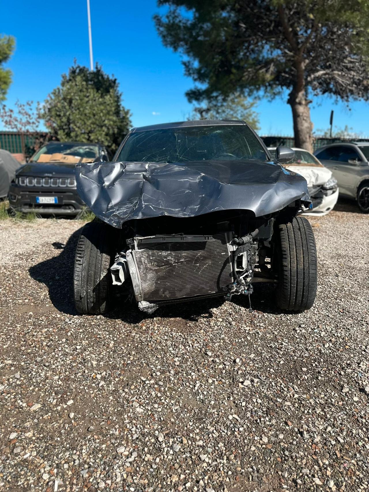 Jaguar F-Pace 2.0 D 204 CV AWD aut. R-Dynamic SE sinistrata incidentata