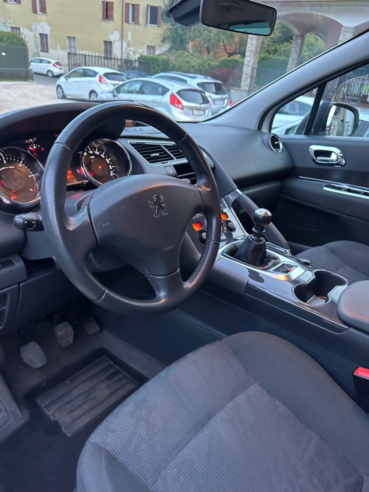 Peugeot 3008 1.6 HDi 112CV ALLURE KMCERT UNICOPR