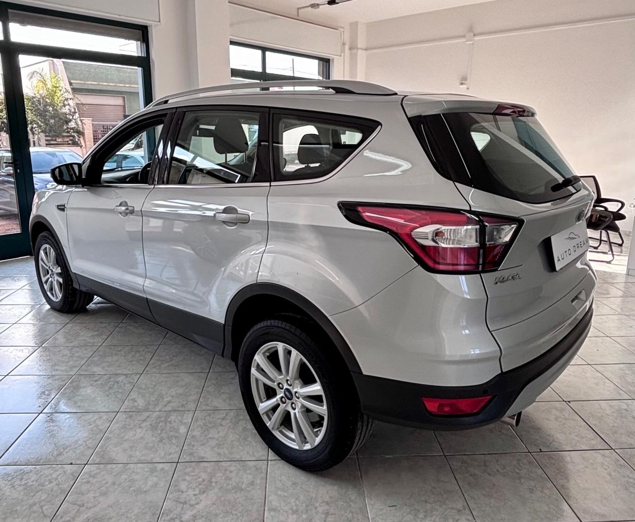 Ford Kuga 2.0 TDCI 120 CV S&S 2WD Powershift Business