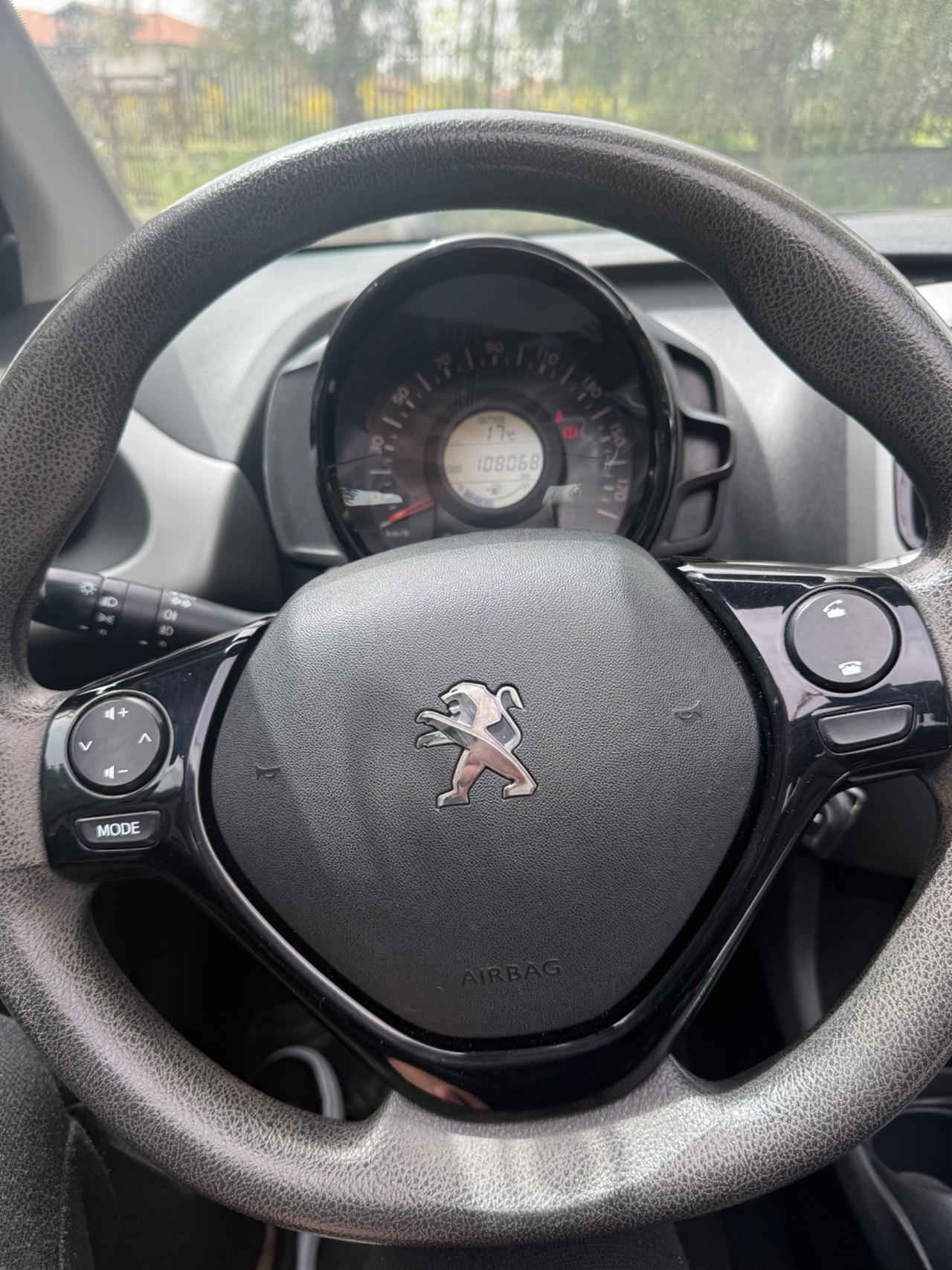 Peugeot 108 VTi 68 5 porte Allure