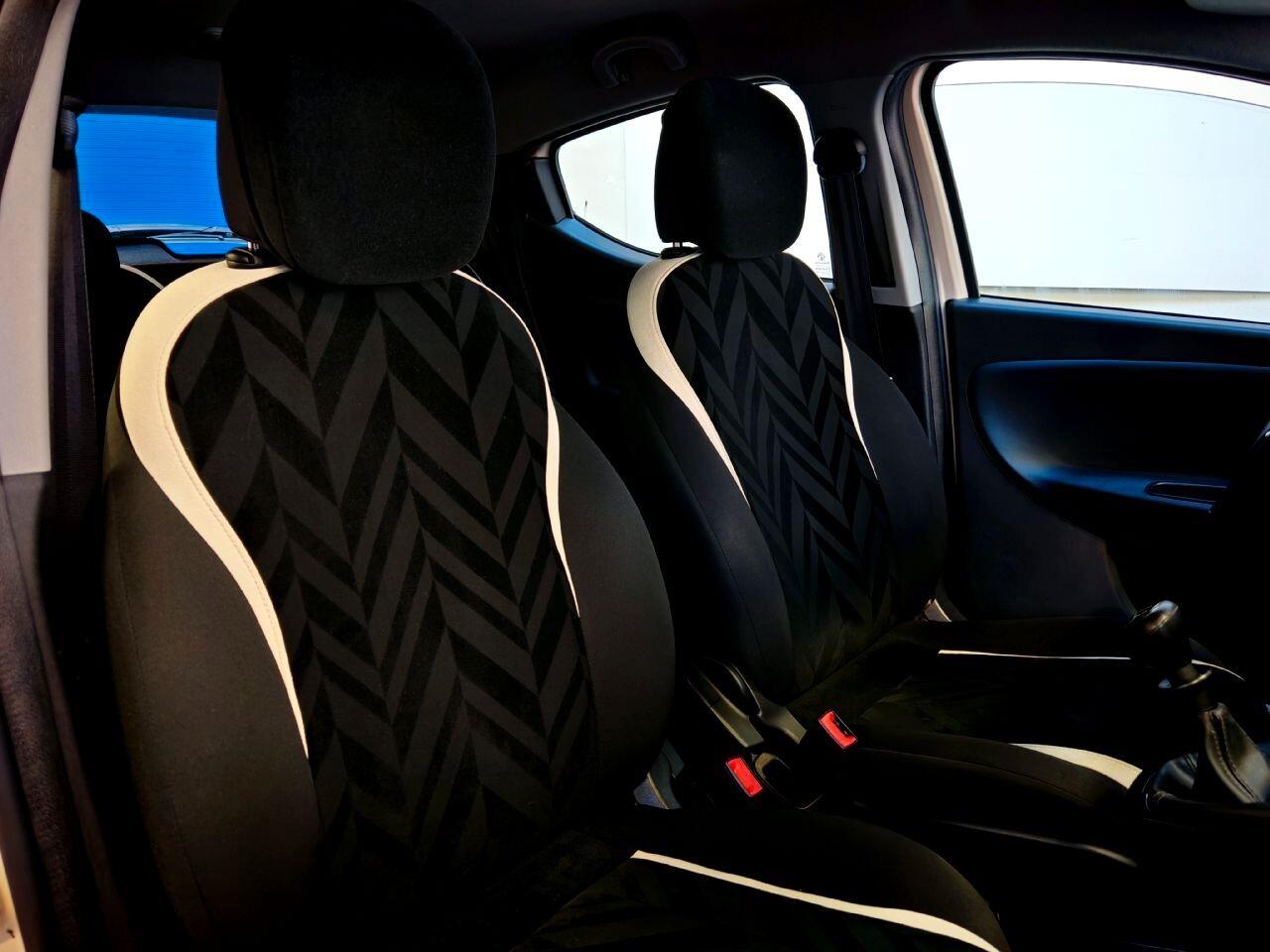 Lancia Ypsilon 1.2 GPL Gold