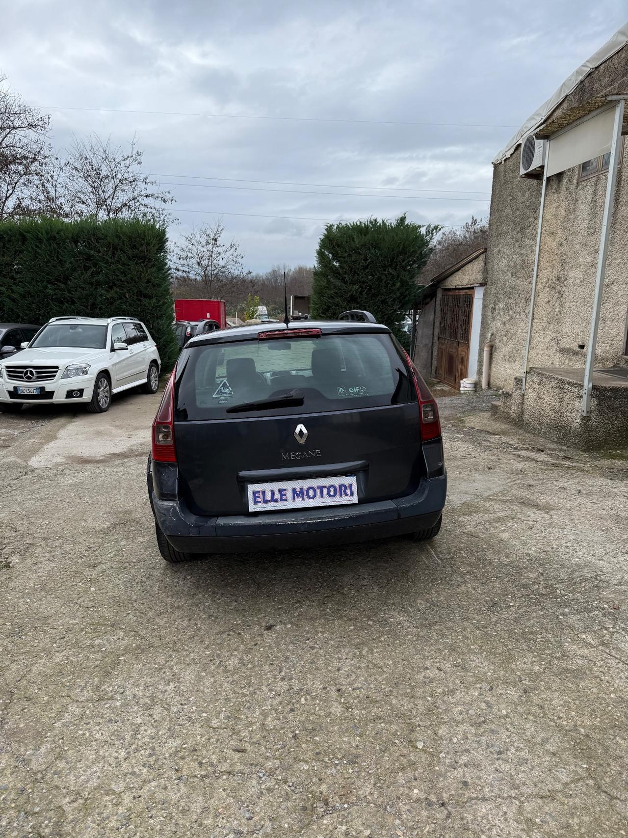 Renault Megane Mégane 1.5 dCi/100CV Grandtour Pack Authentique