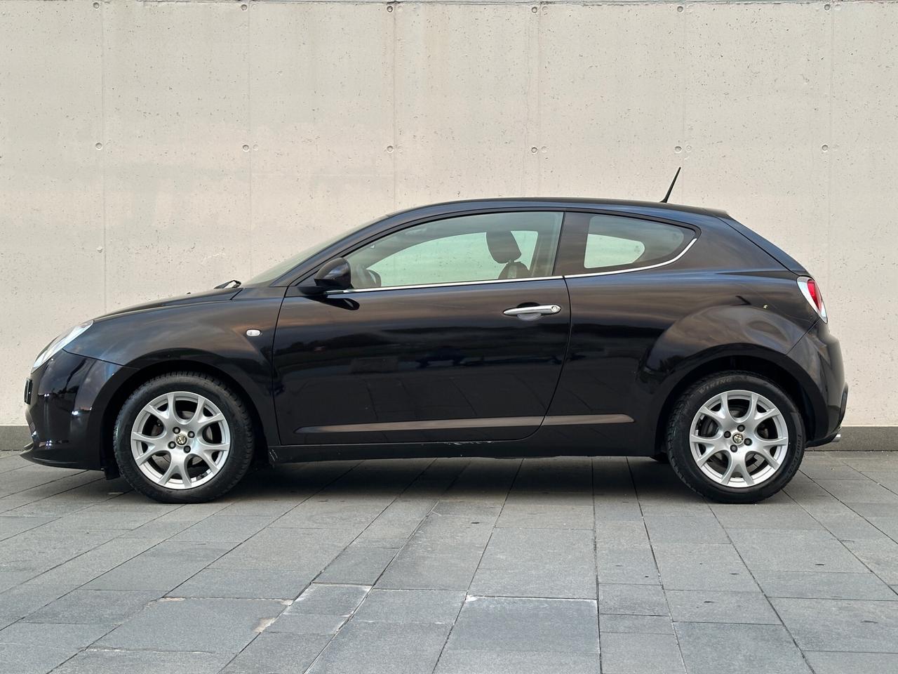Alfa Romeo MiTo 1.4 78 CV Distinctive Premium Pack