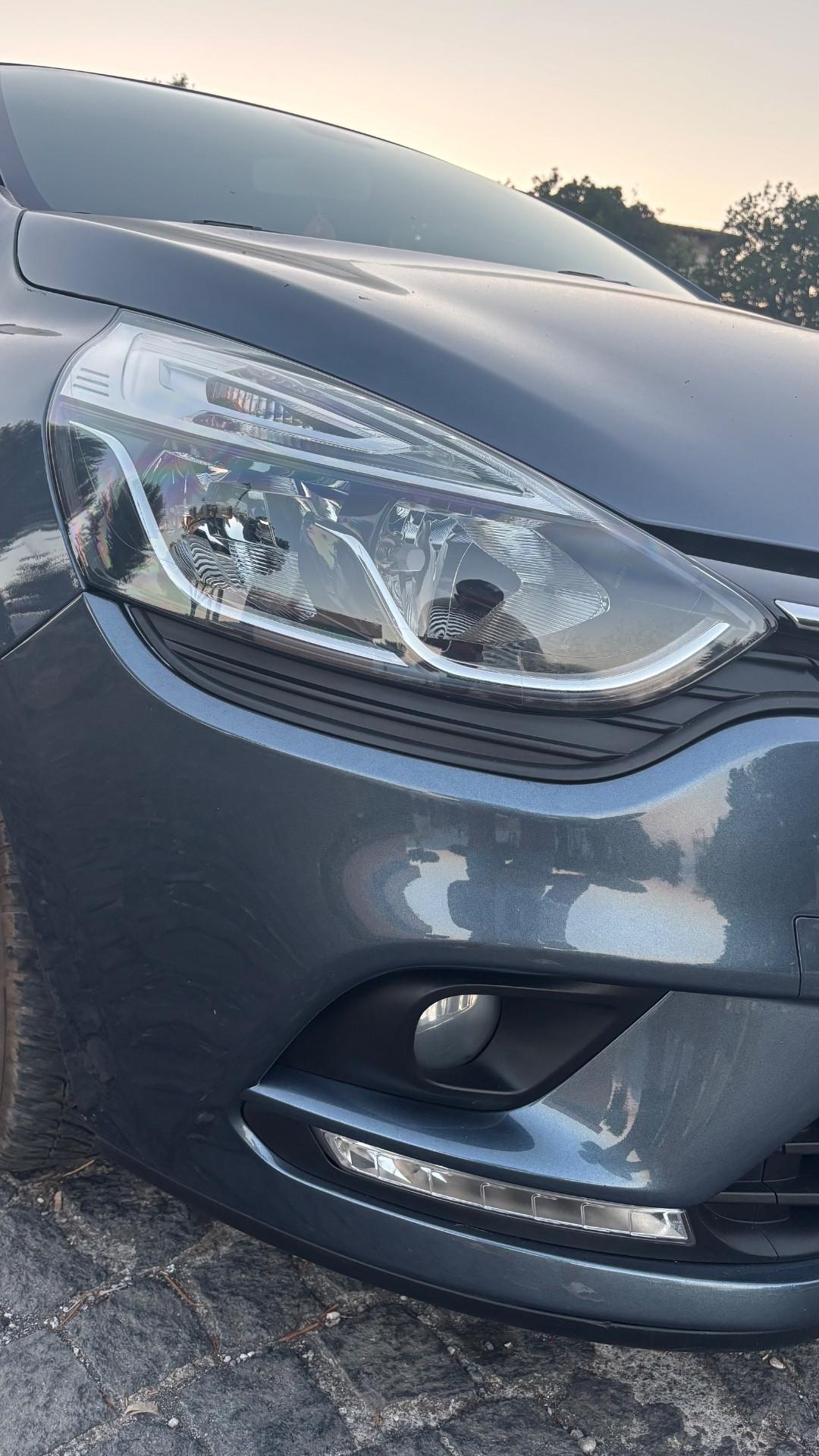 Renault Clio dCi 8V 75 CV 5 porte Moschino Life