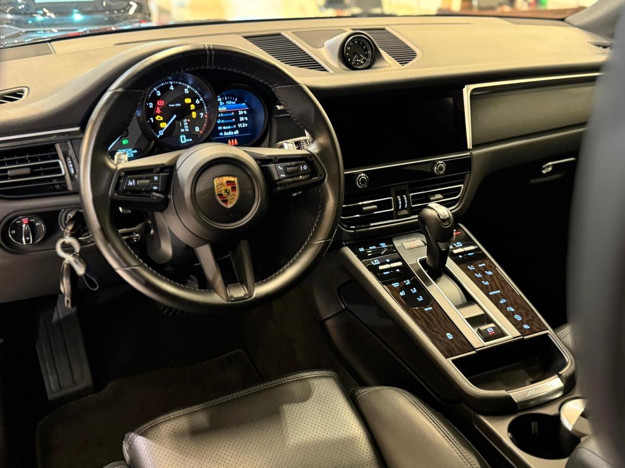 Porsche Macan 2.0 Rent to buy